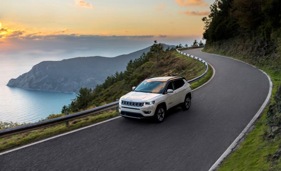  Jeep Compass Limited (MP) 2017 года  (WW) (фото 2 из 56)